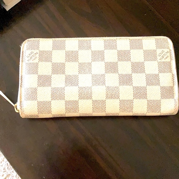 100% Authentic Louis Vuitton Damier Azur Wallet - Picture 1 of 9